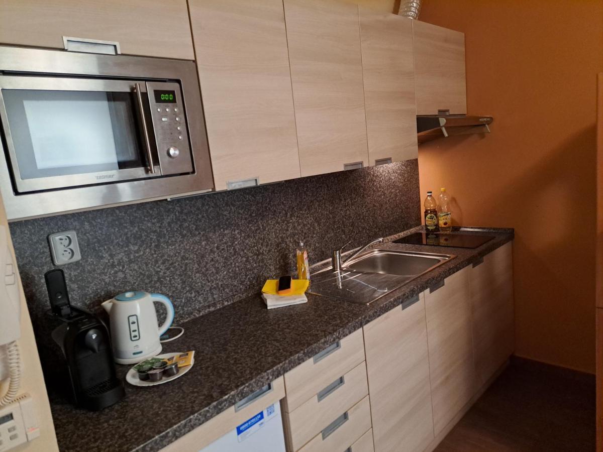 Resident Harrachov Family Apartment Bagian luar foto